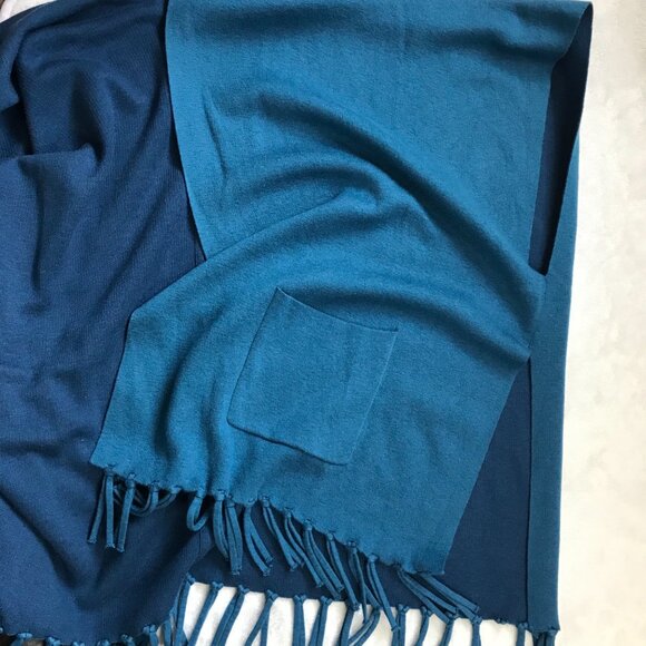 Chico's Reversible Fringed Ruana Wrap Women's S/M Teal, Deep Blue Lightweight - Picture 12 of 15